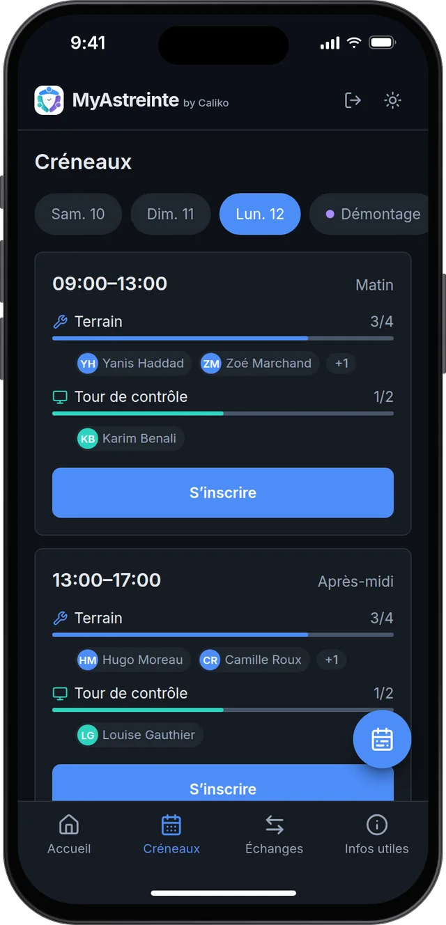Créneaux en mode sombre avec places restantes par rôle